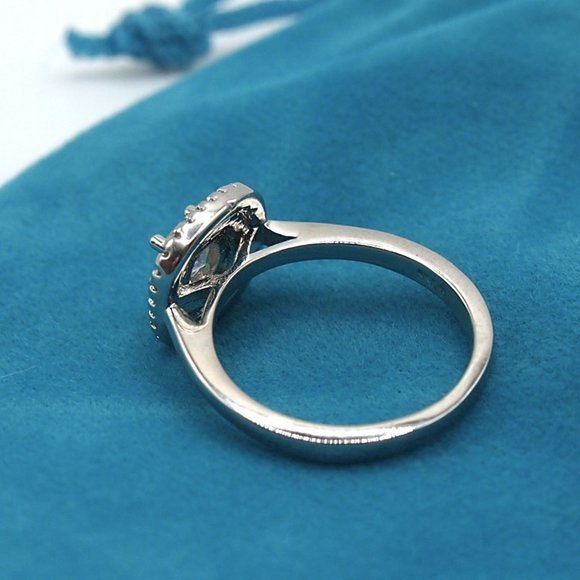 Stunning Ladies Halo Bridal Ring .925 Solid Sterling Silver - Picture 10 of 13